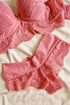 Conjunto de Renda Glamour Rosa na internet