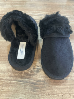 Pantufla Mujer color Negra interior simil piel. - comprar online