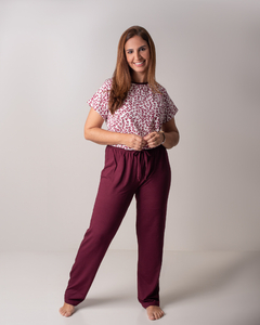 PIJAMA FEMININO LONGO MANGA CURTA ANIMAL PRINT MARSALA - comprar online