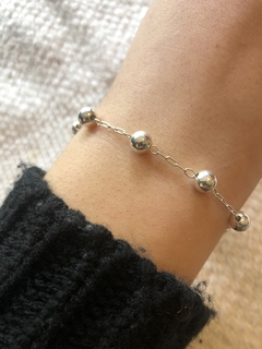 Pulsera con bolitas - tienda online