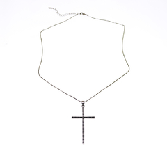 Colar Crucifixo Zircônias Negras - comprar online