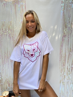 Remera oversize Lobo - tienda online