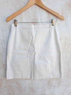 Falda blanca de gabardina