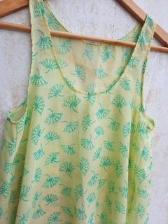 Blusa palmeras verde - comprar online