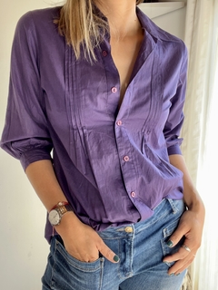 Camisa violeta con pinzas - comprar online