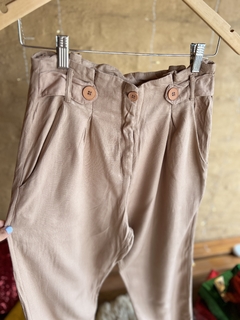 Pantalón con pinzas en internet