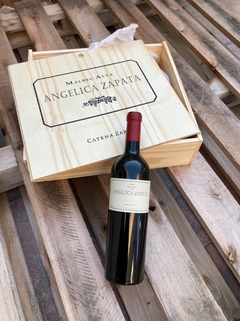 CAJA ANGELICA ZAPATA MALBEC ALTA