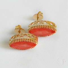 Brinco Gota Coral banhado em ouro 18k - loja online