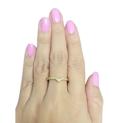 Anel Minimalista Cravejado folheado em ouro 18k - comprar online