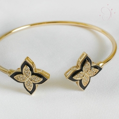 Bracelete Flor Trevo Preto e Dourado banhado em ouro 18k - Mirna Cortat Semijoias -  Semijoias e Joias em Prata 925