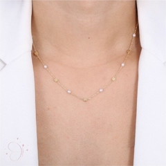 Chocker Pérolas e Quadradinhos 40cm+10cm banhado em ouro 18k - comprar online