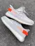 Yeezy 350 Cinza/ Laranja - Sua Loja Online