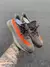 Yeezy 350 Marrom/ Laranja