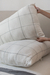 Almohadon Lavalle Cuadros - Beige - comprar online