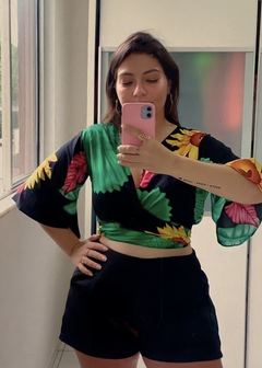 Cropped floral