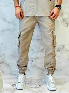 Jogger Cargo Rompeviento - comprar online