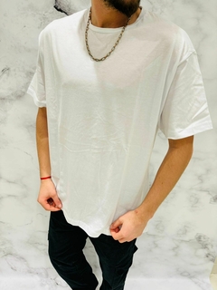 Imagen de Remera Oversize Malibú