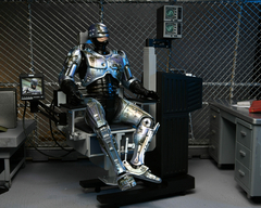 RoboCop Battle Damaged With Chair - 7" Scale - Neca Original - comprar online