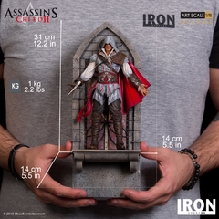 Imagem do Ezio Auditore (deluxe) Assassin's Creed 1/10 Iron Studios