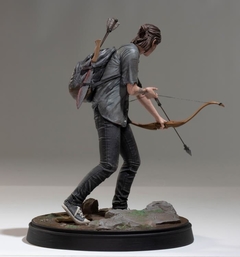 Ellie The Last of Us Part II with Bow Figure Dark Horse