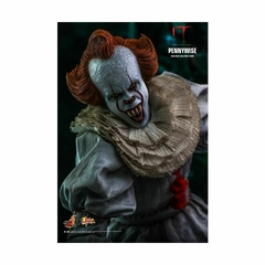 IT Pennywise - 1/6 A Coisa Hot Toys na internet