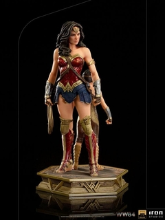 Wonder Woman & Young Diana Deluxe - WW84 - Art Scale 1/10 Iron Studios - Camuflado Toys