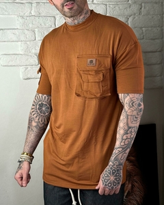 Camiseta Overfit com Elastano Gola Alta BROWN - comprar online