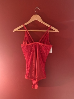 Body vermelho na internet