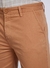 Bermuda Dudalina Chino Bege Escuro Comfort - comprar online