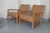 ( JB) Cuatro sillones estructura madera tapizados en cuero / 67 × 74 × 70