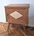 (JB) Comoda madera lavada y dos mesas de luz / 115 × 49 × 97/49 × 37.5 × 62 - comprar online