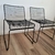 (FJ) Mesa tapa enchapada pata de hierro y tres sillas de hierro / Mesa 120 x 75 / sillas 45 x 40 x 45 en internet