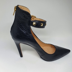 Scarpin preto de couro