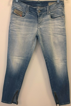 Calça jeans DIESEL feminina - 38 na internet