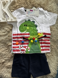 Conj. Camiseta Dino com pompom + bermuda