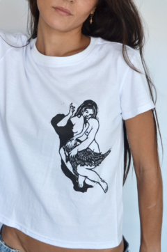 Remera Leda y el Cisne 4º en internet