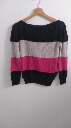 Blusa de tricot manga longa listrada na internet