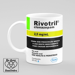 Caneca Estampa Caixa de Remédio Controlado - comprar online