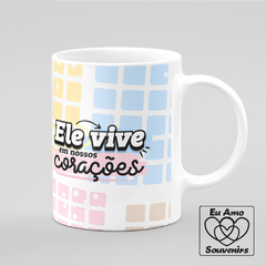 Caneca Obrigada Jesus Ele Vive Em Nossos Corações - Eu Amo Souvenirs