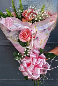 Buquê de 12 Rosas cor de Rosa de - comprar online