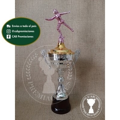 Copa plástica con asas y figura patín artístico patinadora fucsia BM - Comu - - comprar online