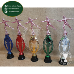 Trofeo plástico patín artístico patinadora fucsia - Ovalado BN -