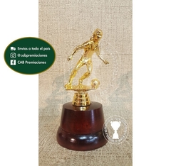 Trofeo Souvenir fútbol femenino pequeño en base de madera - comprar online