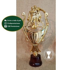 Trofeo Souvenir fútbol alto en base de madera