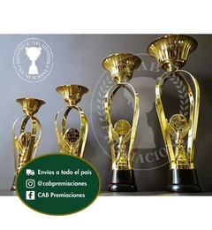 Trofeo metálico c/fig. plás standard aguila mundo - Copa Crown