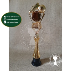 Trofeo Souvenir fútbol arco, botín, pelota p/centro c/col alta en BN