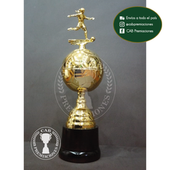 Trofeo copa pelota metálica c/fig fútbol femenino dorada en base de madera - comprar online