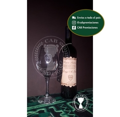 Vino de autor con etiqueta de cuero personalizada + copa personalizada