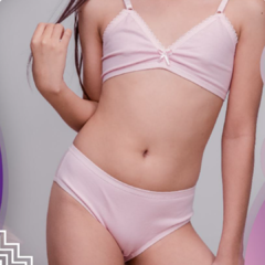 CONJUNTO MENINA MOÇA