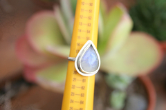 Anillo en plata 925 con piedra de la luna - comprar online